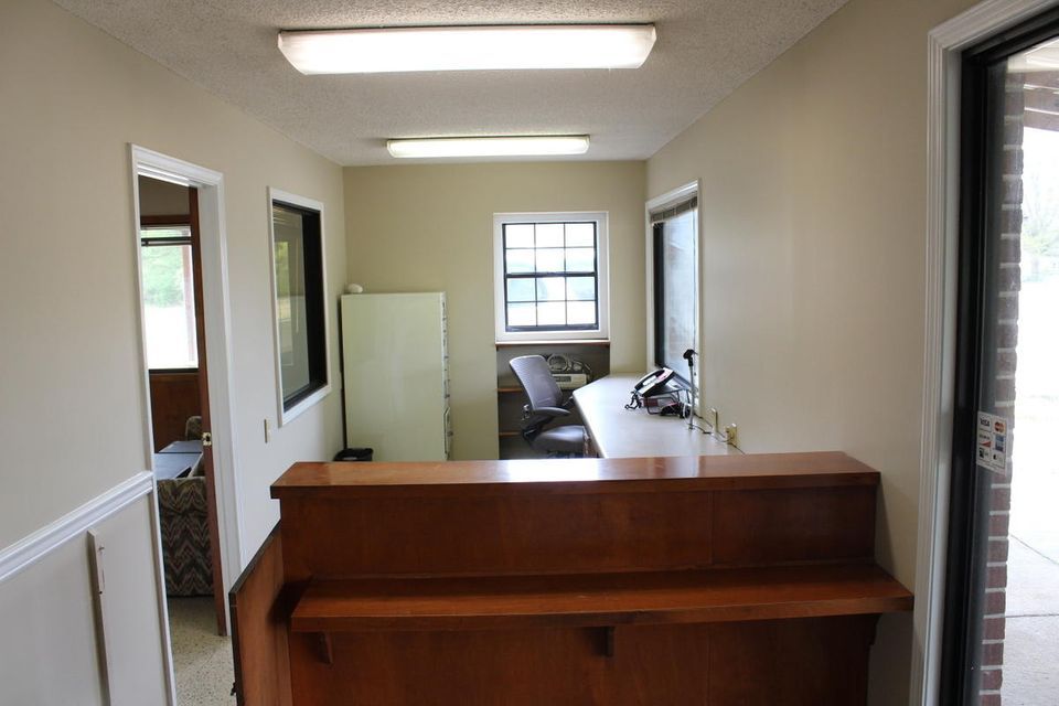 310 Idlewild Rd, Columbus, MS 39702